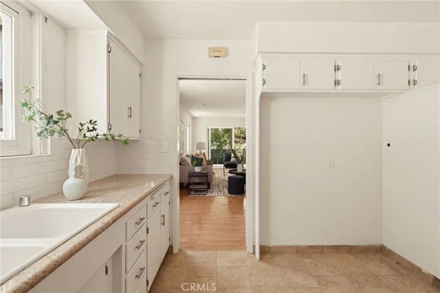 1231 N Columbus, Glendale, CA 91202