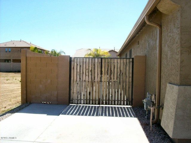 2333 W MILA Way, San Tan Valley, AZ 85144