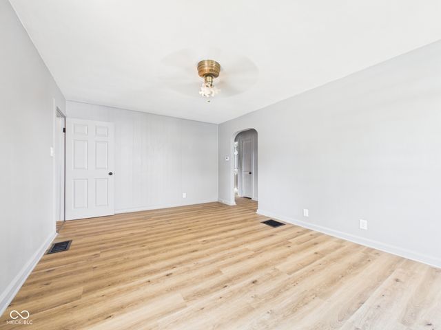 105 E Vinyard, Anderson, IN 46012