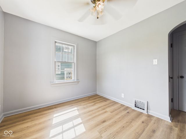 105 E Vinyard, Anderson, IN 46012