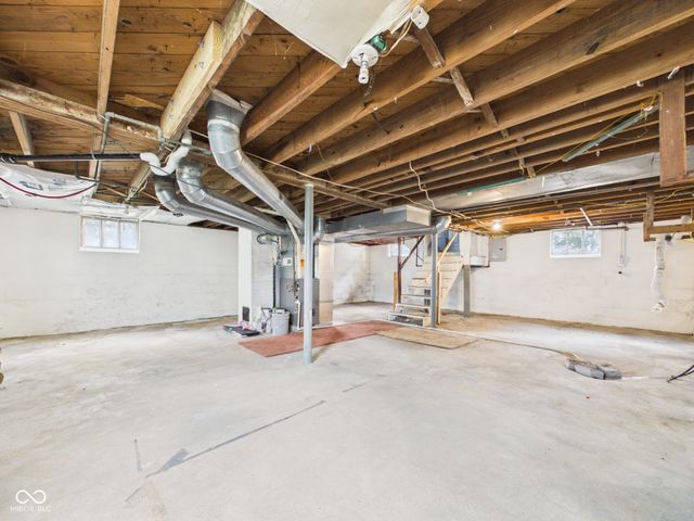 105 E Vinyard, Anderson, IN 46012