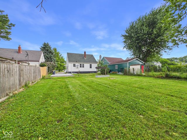 105 E Vinyard, Anderson, IN 46012