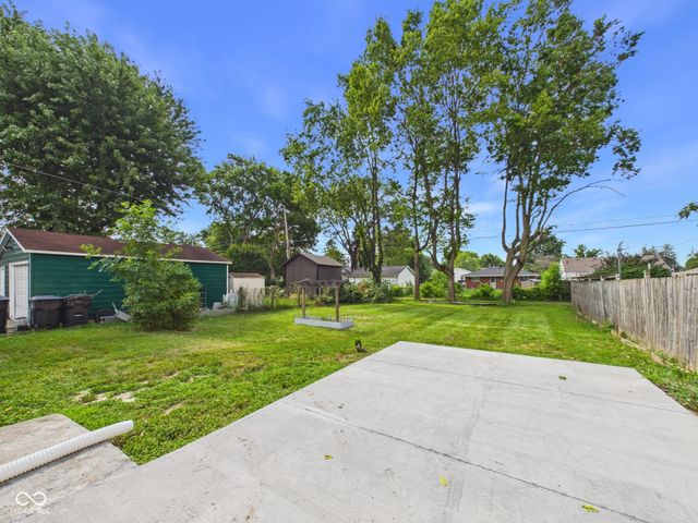 105 E Vinyard, Anderson, IN 46012