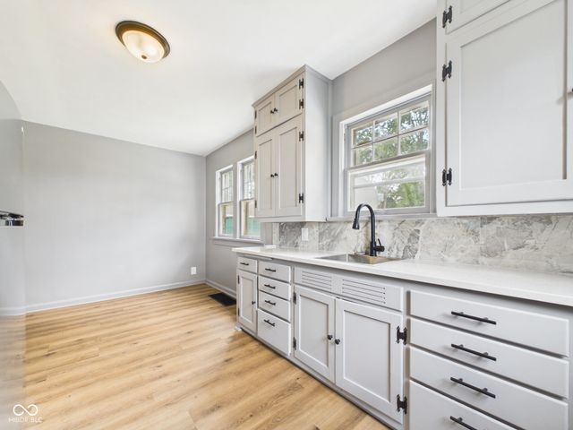105 E Vinyard, Anderson, IN 46012