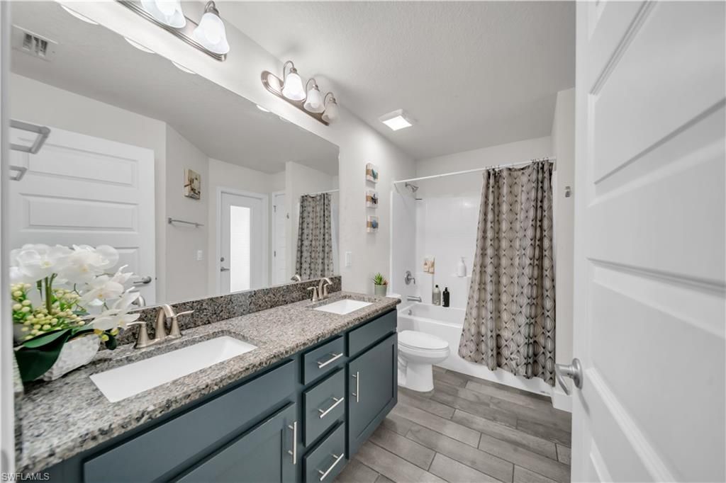 Image 34 of property listing at 1728 Diplomat PKWY W, Cape Coral, FL 33993