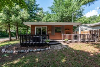 38515 N Forest Avenue, Spring Grove, IL 60081