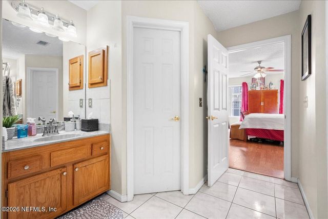 10165 FAWN LAKE Court, Jacksonville, FL 32256
