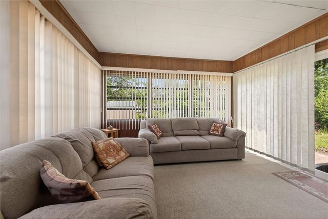 191 Spruce Lane, Irondequoit, NY 14622