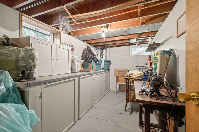 191 Spruce Lane, Irondequoit, NY 14622