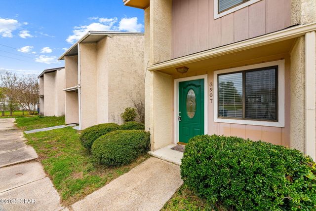 3907 Venetian Circle, Panama City, FL 32405