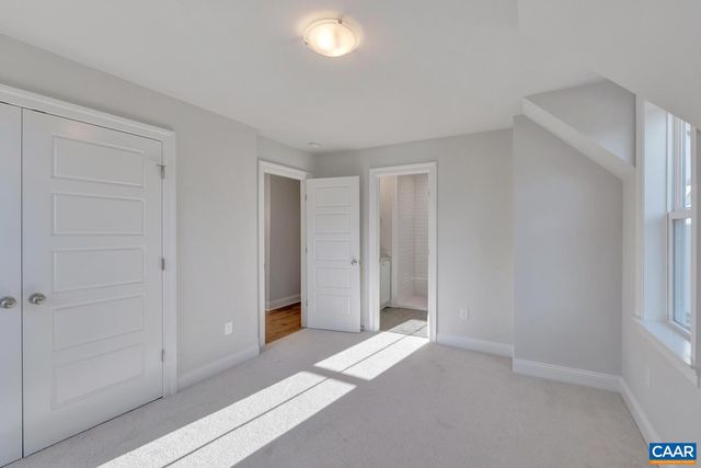 1150 RIPARIAN CT, Charlottesville, VA 22911