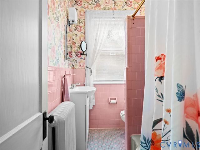 145 Carroll Ave, Colonial Heights, VA 23834