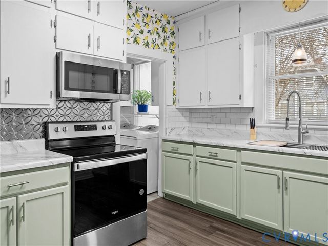 145 Carroll Ave, Colonial Heights, VA 23834