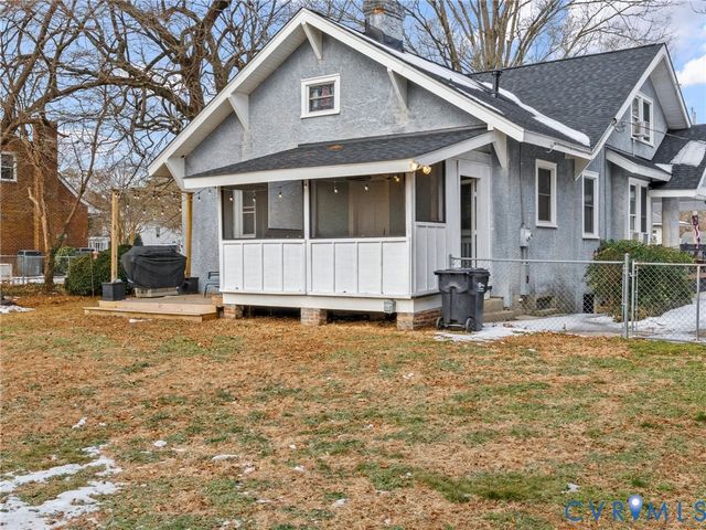 145 Carroll Ave, Colonial Heights, VA 23834
