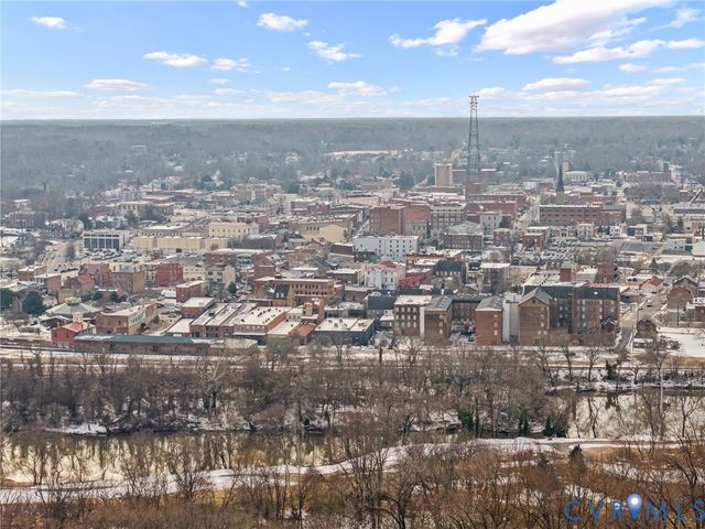 145 Carroll Ave, Colonial Heights, VA 23834