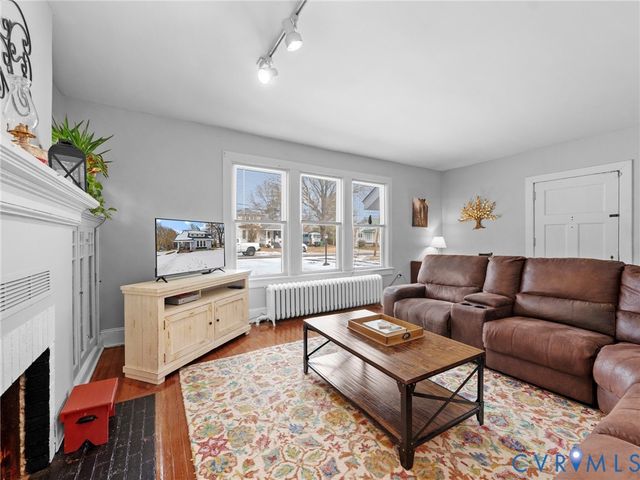 145 Carroll Ave, Colonial Heights, VA 23834