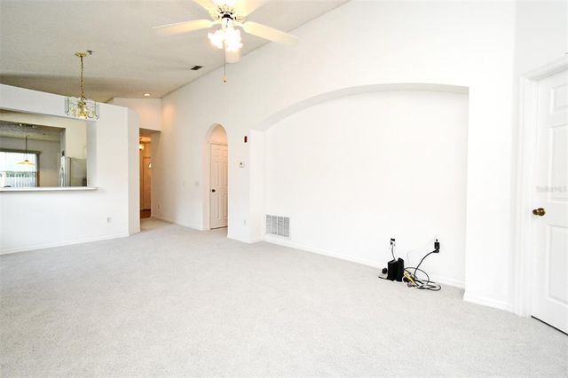 570 CRANES WAY 248, Altamonte Springs, FL 32701