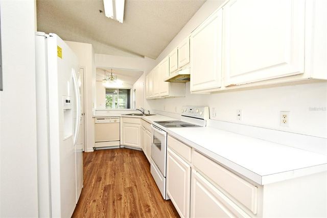 570 CRANES WAY 248, Altamonte Springs, FL 32701