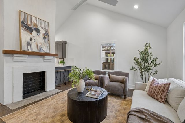 1851 Joy Cir, Nashville, TN 37207