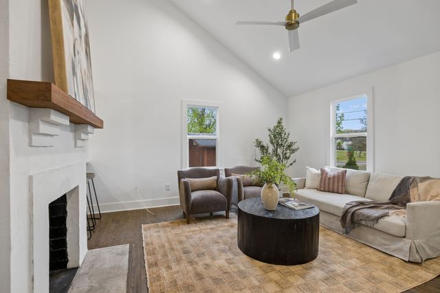 1851 Joy Cir, Nashville, TN 37207