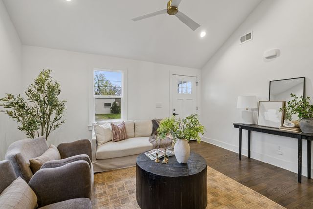 1851 Joy Cir, Nashville, TN 37207