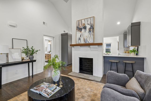 1851 Joy Cir, Nashville, TN 37207