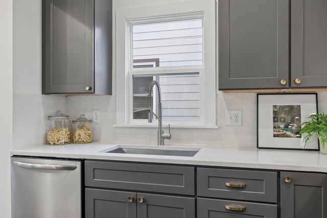 1851 Joy Cir, Nashville, TN 37207