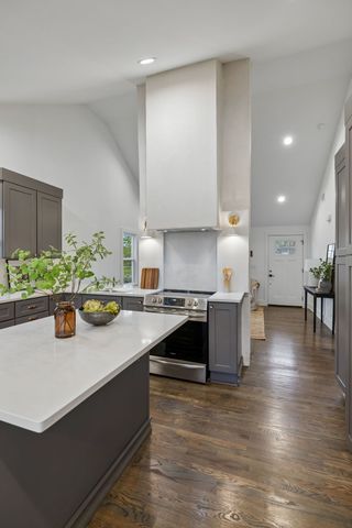 1851 Joy Cir, Nashville, TN 37207