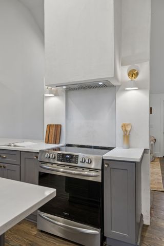 1851 Joy Cir, Nashville, TN 37207