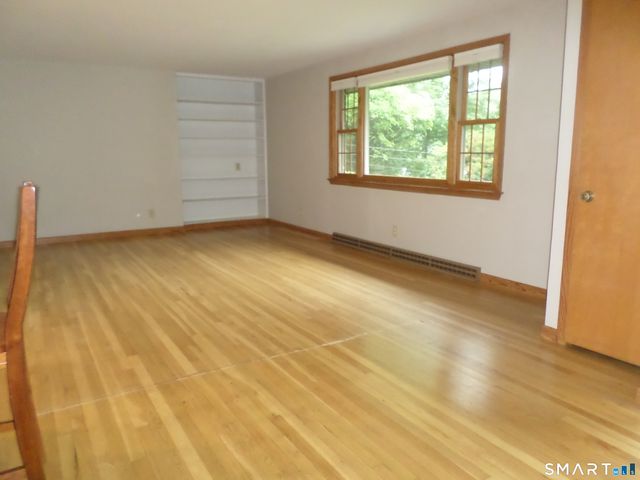 366 West Woods Road, Hamden, CT 06518