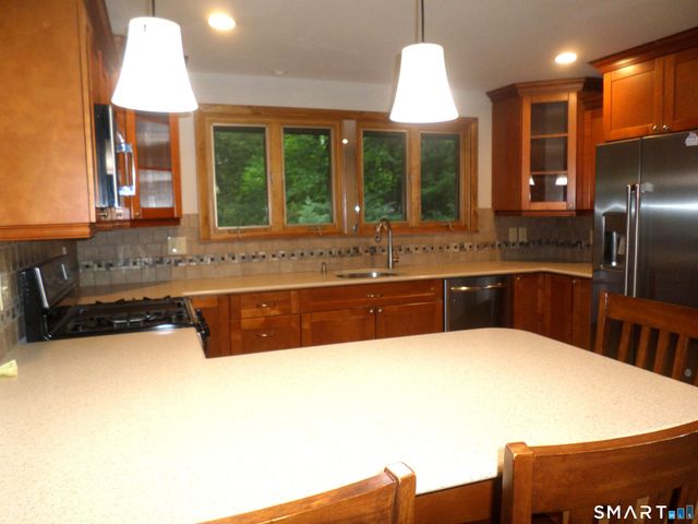 366 West Woods Road, Hamden, CT 06518