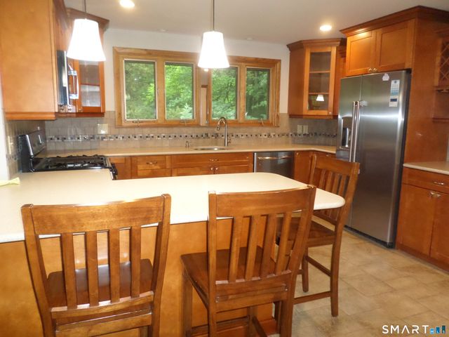 366 West Woods Road, Hamden, CT 06518