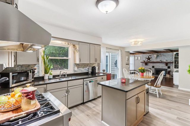 3 Birchwood COURT, Wind Point, WI 53402