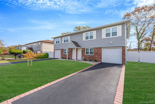 54 Evergreen Street A and B, West Babylon, NY 11704