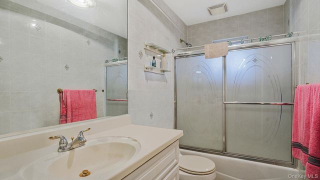 54 Evergreen Street A and B, West Babylon, NY 11704