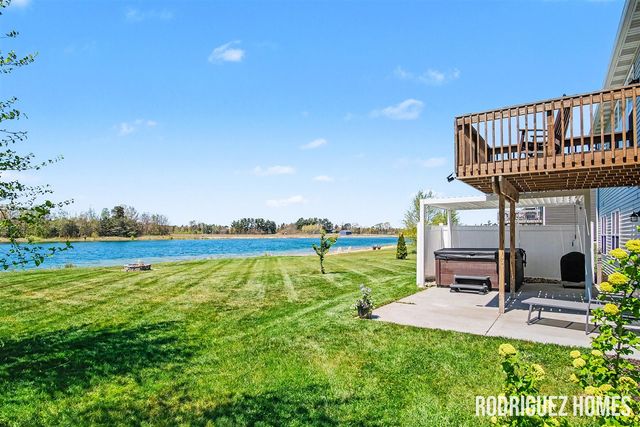 9361 Shoreway Drive, West Olive, MI 49460