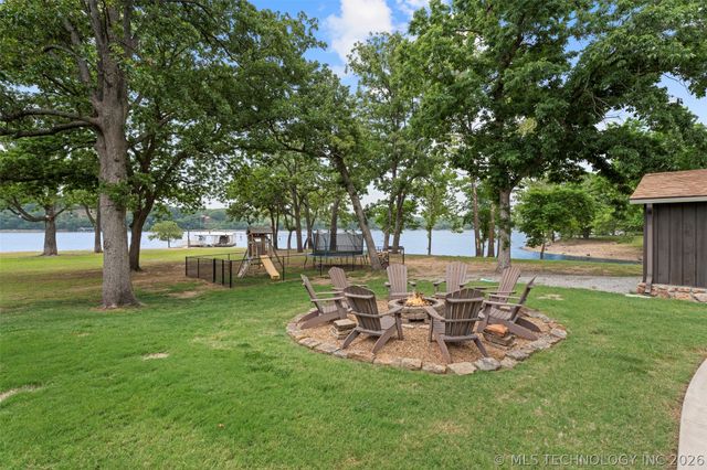 25815 S Horsecreek Drive, Afton, OK 74331