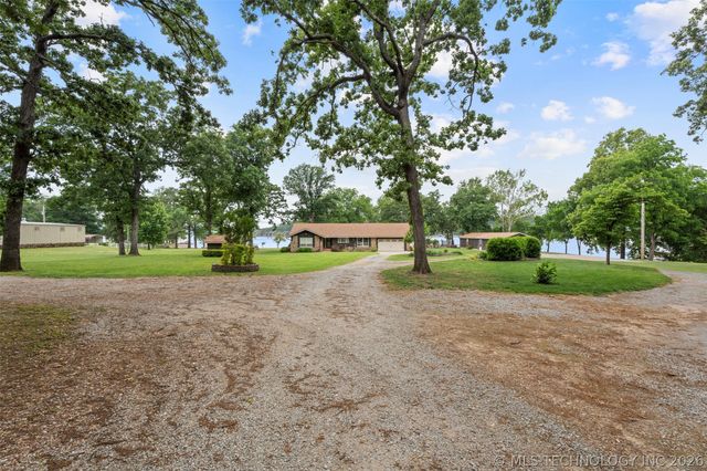 25815 S Horsecreek Drive, Afton, OK 74331