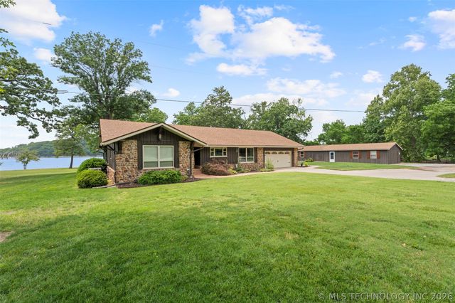 25815 S Horsecreek Drive, Afton, OK 74331