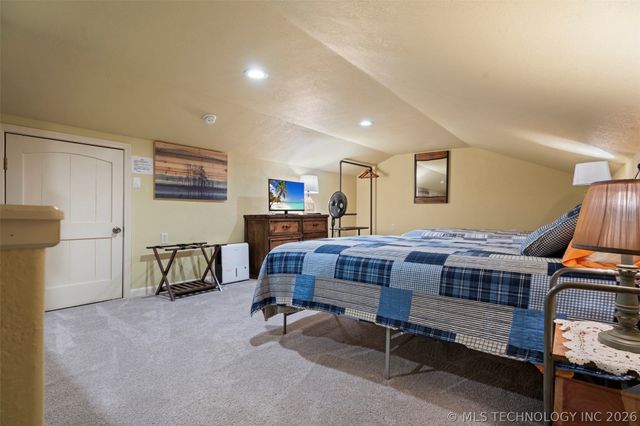 25815 S Horsecreek Drive, Afton, OK 74331