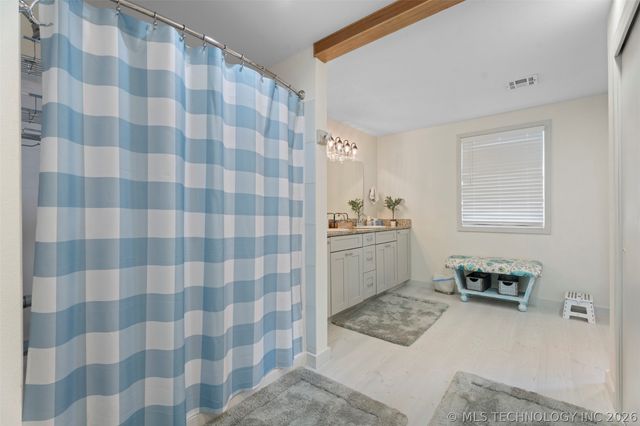 25815 S Horsecreek Drive, Afton, OK 74331