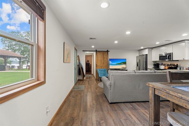 25815 S Horsecreek Drive, Afton, OK 74331