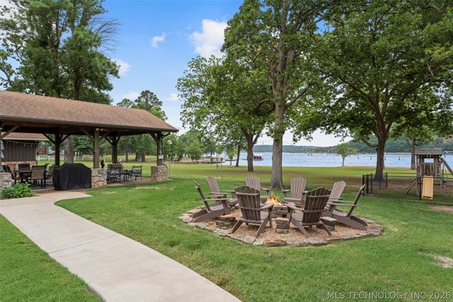 25815 S Horsecreek Drive, Afton, OK 74331