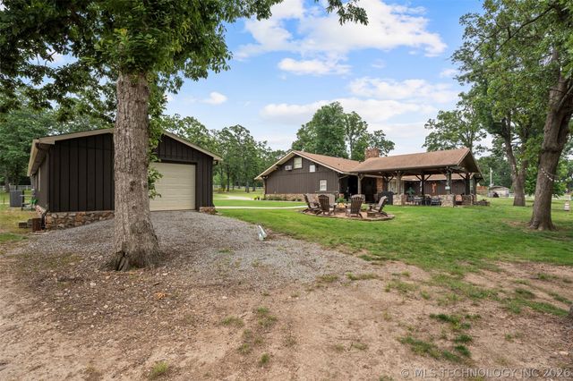 25815 S Horsecreek Drive, Afton, OK 74331