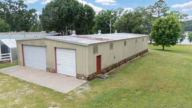 25815 S Horsecreek Drive, Afton, OK 74331