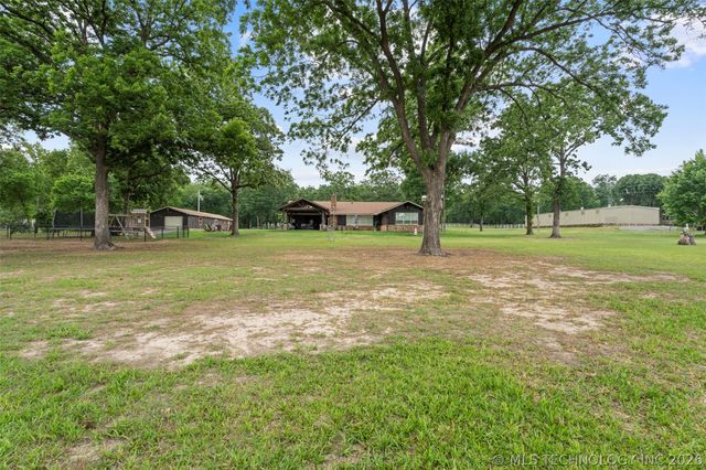 25815 S Horsecreek Drive, Afton, OK 74331