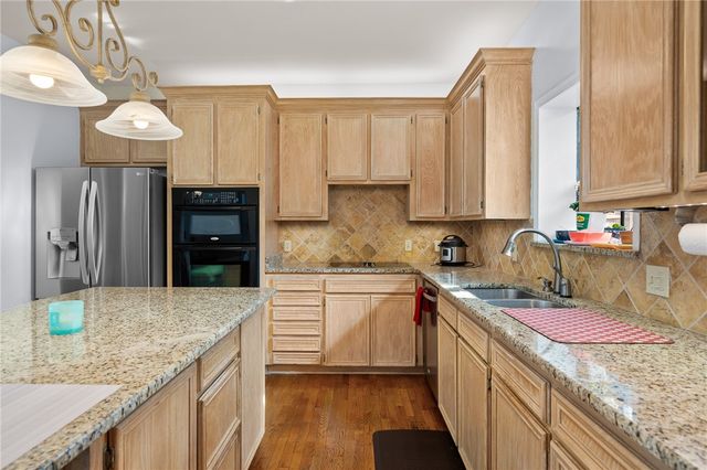 14905 Red River Dr, Corpus Christi, TX 78410