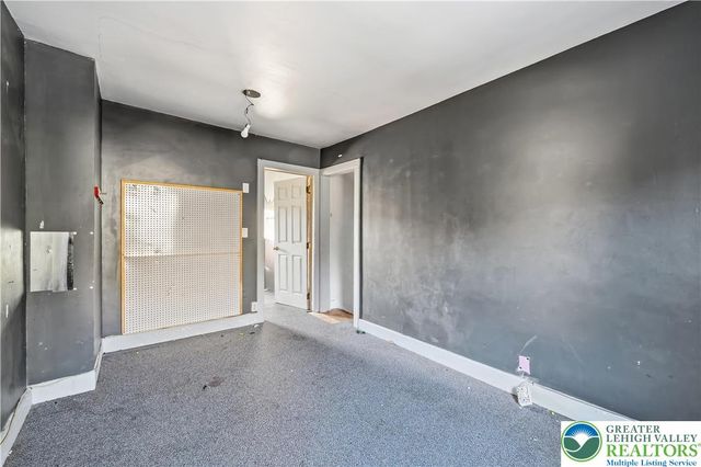 77 Avenue A, Palmerton Boro, PA 18071