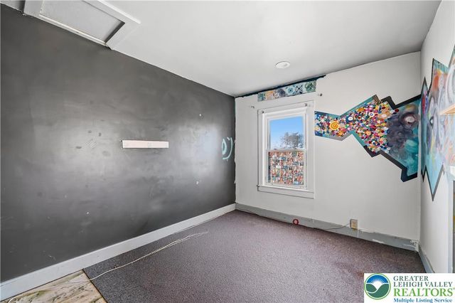 77 Avenue A, Palmerton Boro, PA 18071