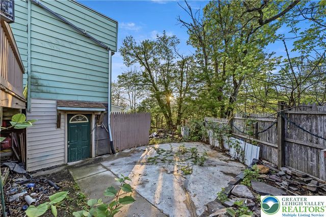 77 Avenue A, Palmerton Boro, PA 18071